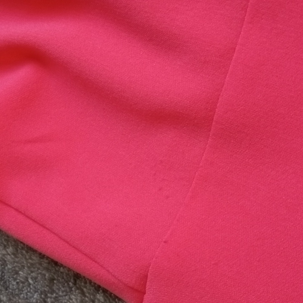 Studio One bright coral sleeveless dress with petal neckline - Picture 10 of 10
